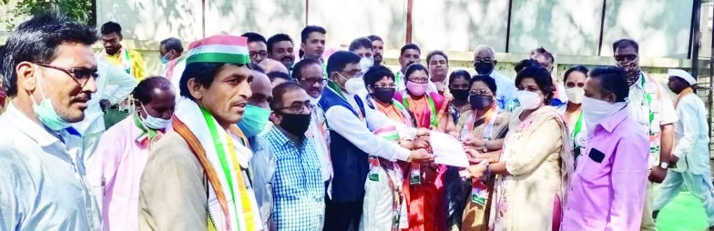 दिल्ली येथील आंदोलनाला रावेर कॉंग्रेसतर्फे पाठिंबा