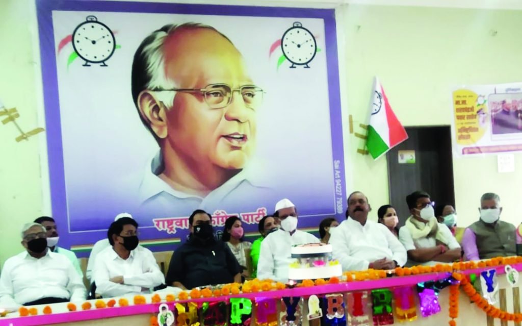 शरद पवारांवर पंतप्रधान मोदींसह दिग्गजांकडून शुभेच्छांचा वर्षाव