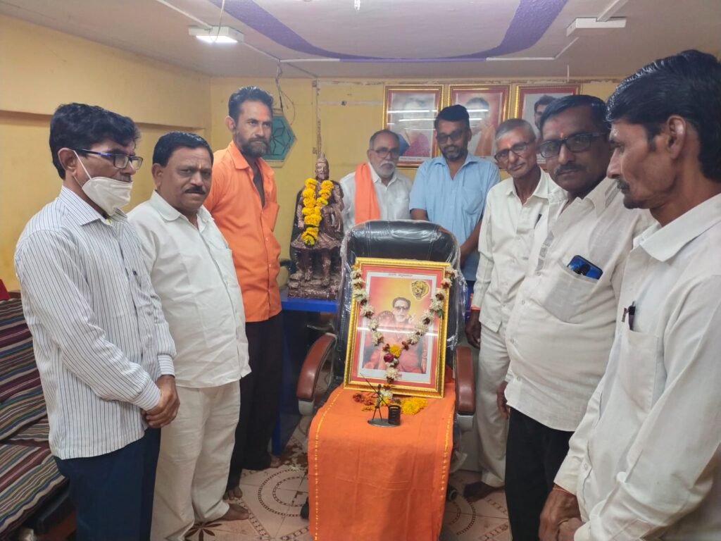 जामनेर तालुक्यात विविध ठिकाणी शिवसेनाप्रमुख बाळासाहेब ठाकरे व सुभाष चंद्र बोस यांची जयंती साजरी