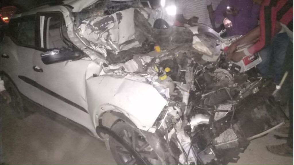 पिंपळकोठ्याजवळ भीषण अपघातात 4 ठार व १ गंभीर जखमी