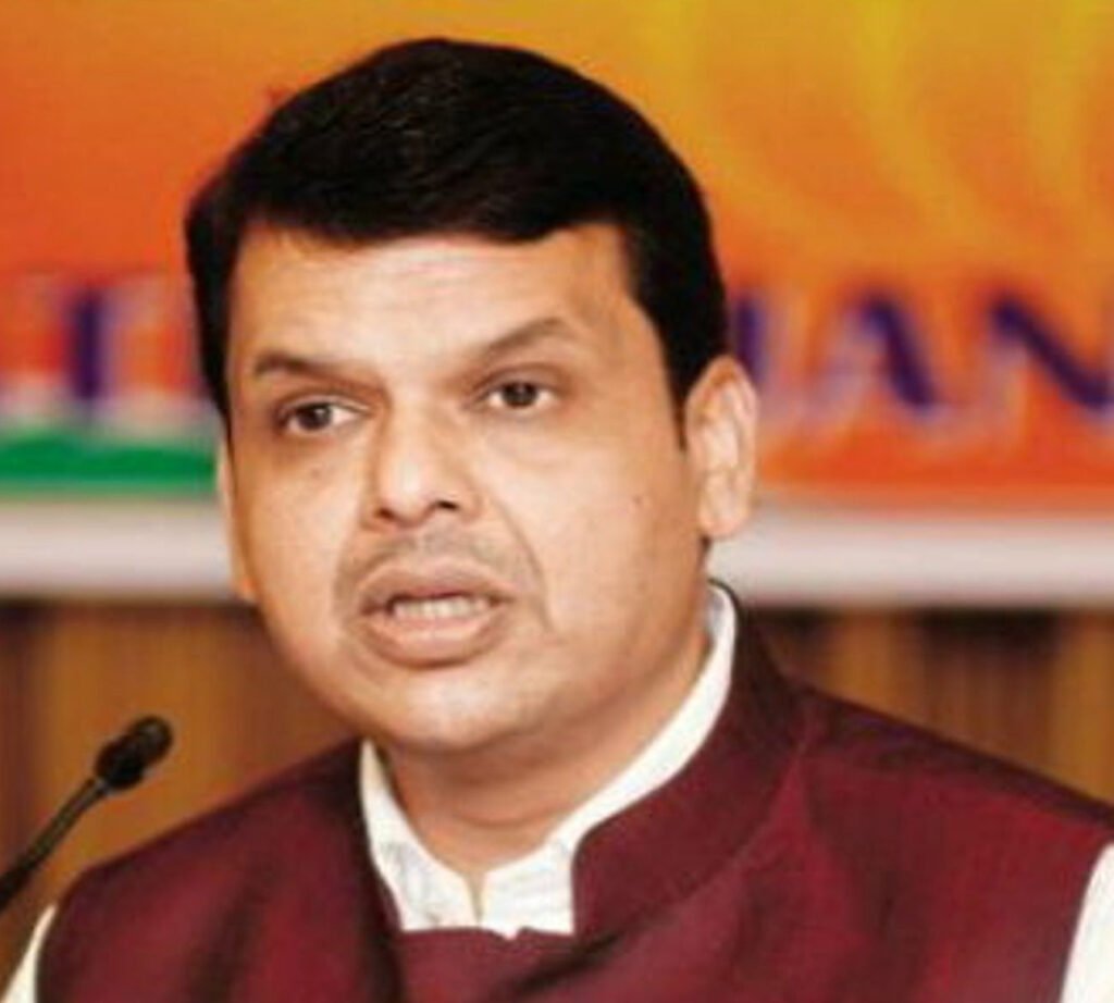 मविआ सरकार बिल्डरांसाठी, बेवड्यांसाठी धोरण ठरवते : देवेंद्र फडणवीस