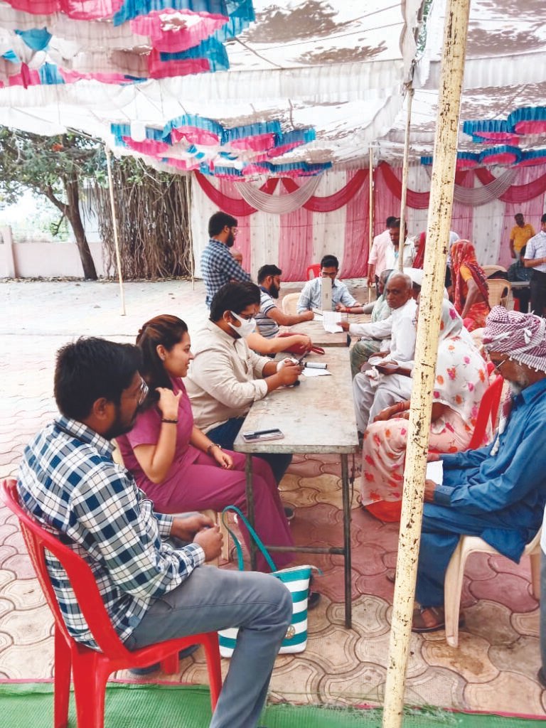 तीन गावांमध्ये मोफत आरोग्य शिबिर; शिबिरात ईसीजी, मधुमेह, रक्तदाब तपासणी