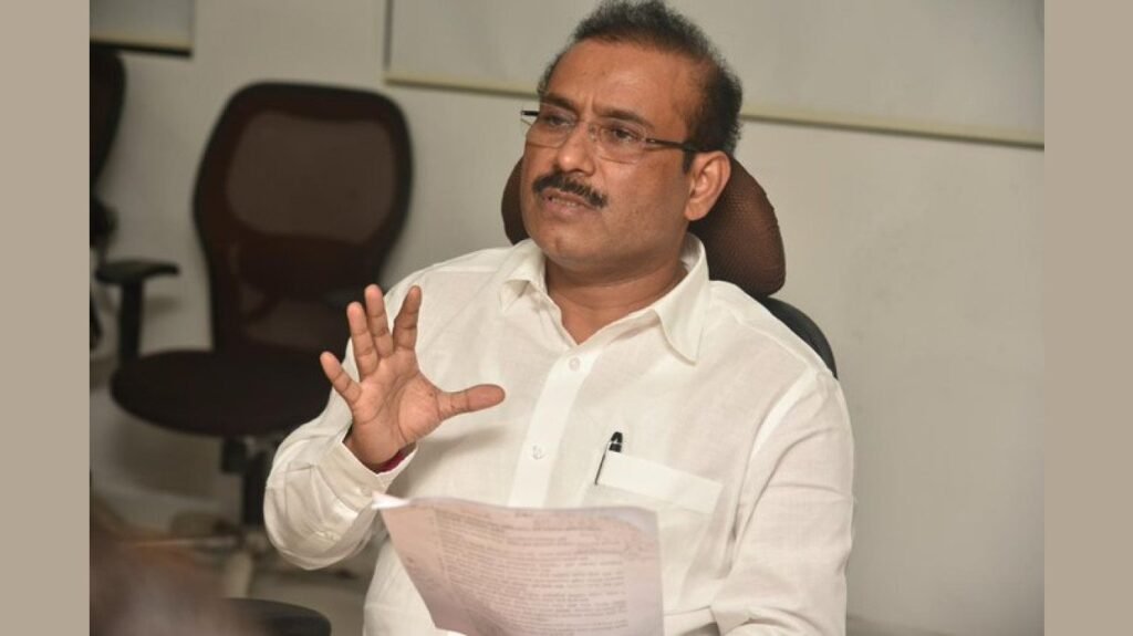 अवैध गर्भलिंग तपासणी करणाऱ्यांची गय केली जाणार नाही !: राजेश टोपे.