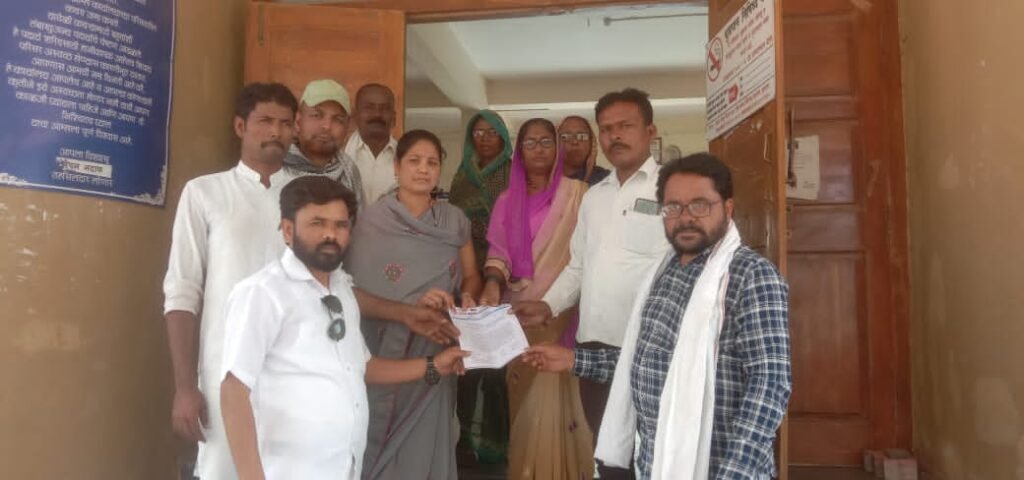 कोरोना आजाराने मृत्यु झालेल्या व्यक्तीच्या वारसांना ५० हजार रुपये मदत मिळण्यासाठी मुख्यमंत्र्यांना निवेदन