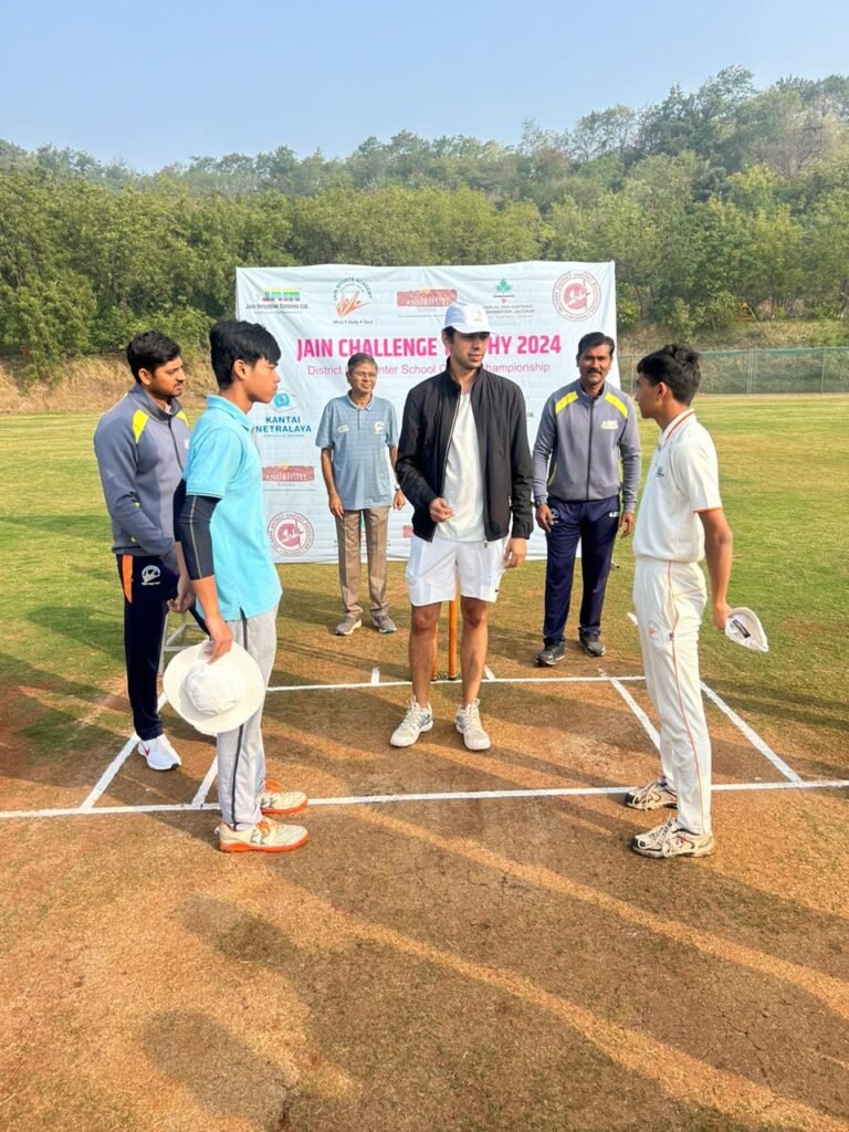 जैन चॅलेंज ट्रॉफी रुस्तमजी स्कूल व साने गुरुजी विद्यालय विजयी