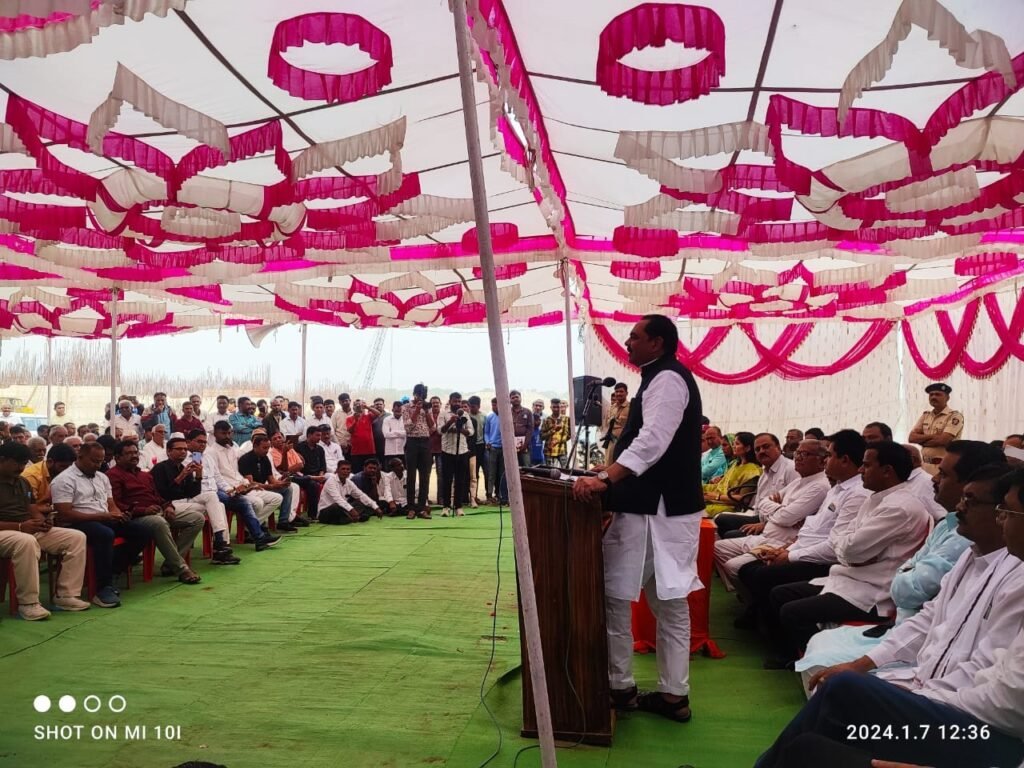 पाडळसरे धरणाचे काम लवकरच पूर्ण करणार