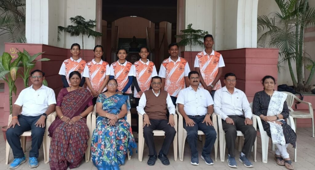 शालेय राष्ट्रीय सॉफ्टबॉल स्पर्धेसाठी स्वामी विवेकानंद महाविद्यालयाच्या सहा विद्यार्थ्यांची निवड