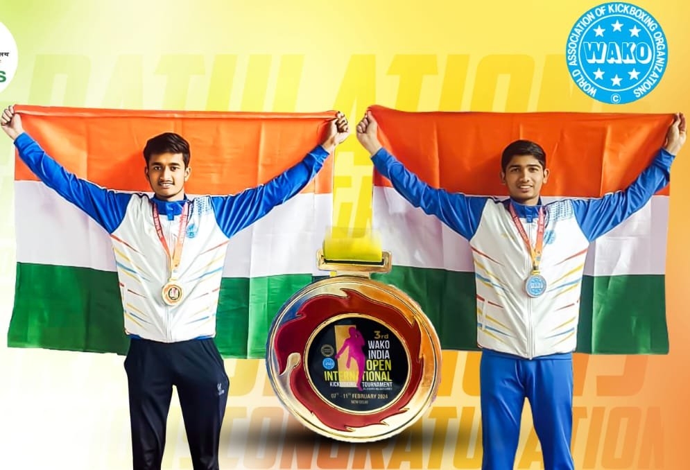 चाळीसगावच्या दोघा खेळाडुंनी किक बॉक्सिंग स्पर्धेत मिळविले सुवर्णपदक