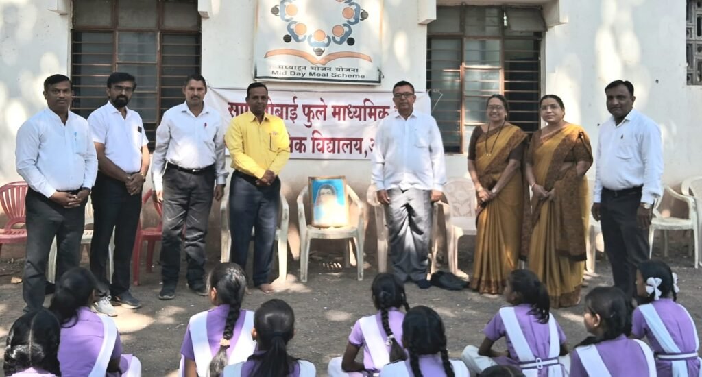 कार्यशाळेत दहावीच्या विद्यार्थिनींना मिळालेले मार्गदर्शन आत्मविश्वास वाढविणारे