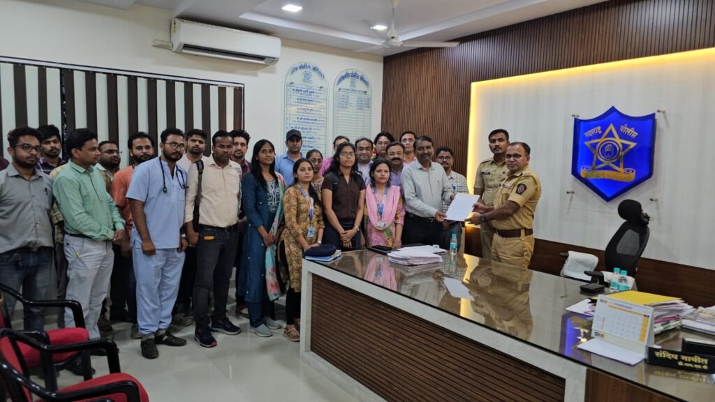 वैद्यकीय अधीक्षकांना धमकी देणाऱ्यांवर कडक कारवाईची मागणी