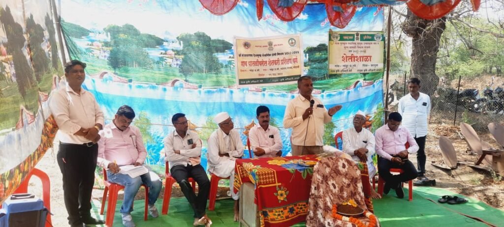 गाव पातळीवर नांद्रा प्र.लो.ला शेतकरी प्रशिक्षण वर्ग