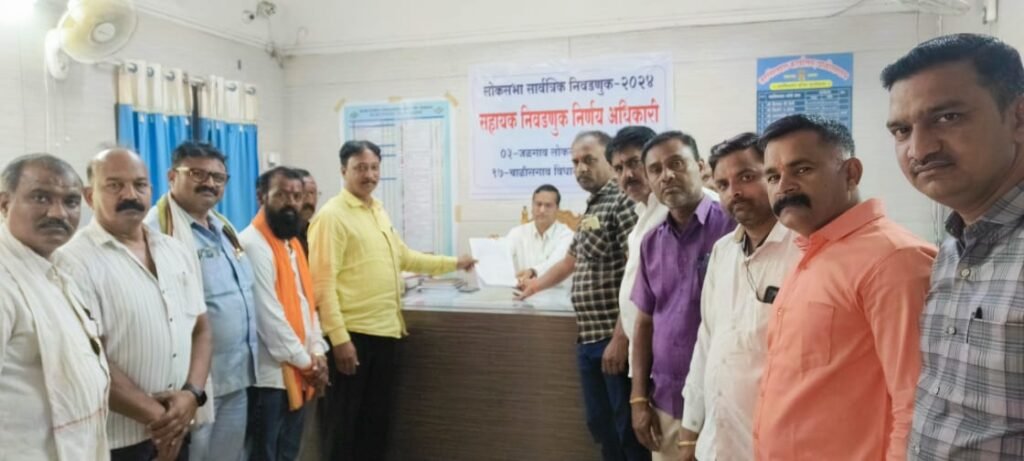 मराठा जातीचे दाखले तात्काळ वितरित करा