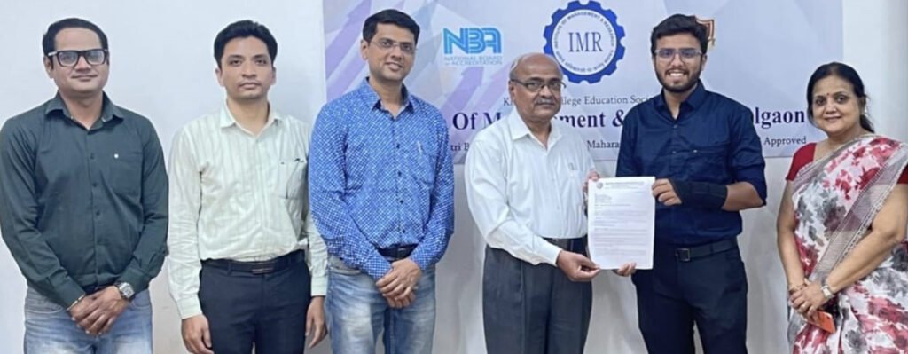 आयएमआरच्या विद्यार्थ्यांची न्यू एरा एडहेसिव्ह अँड सिल्नटस्स् मध्ये निवड