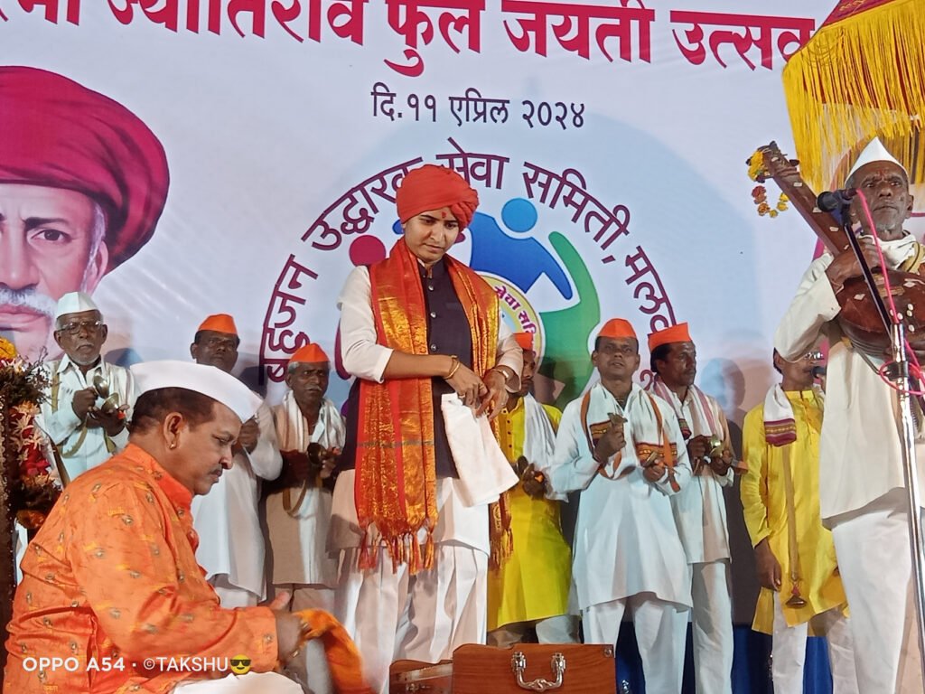 फुले दाम्पत्याने केलेल्या कार्यामुळे महिला उच्च पदावर विराजमान