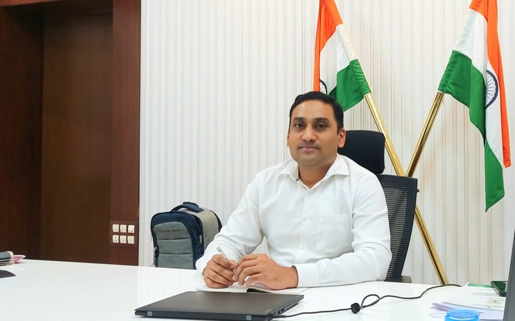 डॉ. प्रवीण गेडाम नाशिकचे नवे विभागीय आयुक्त-www.saimatlive.com