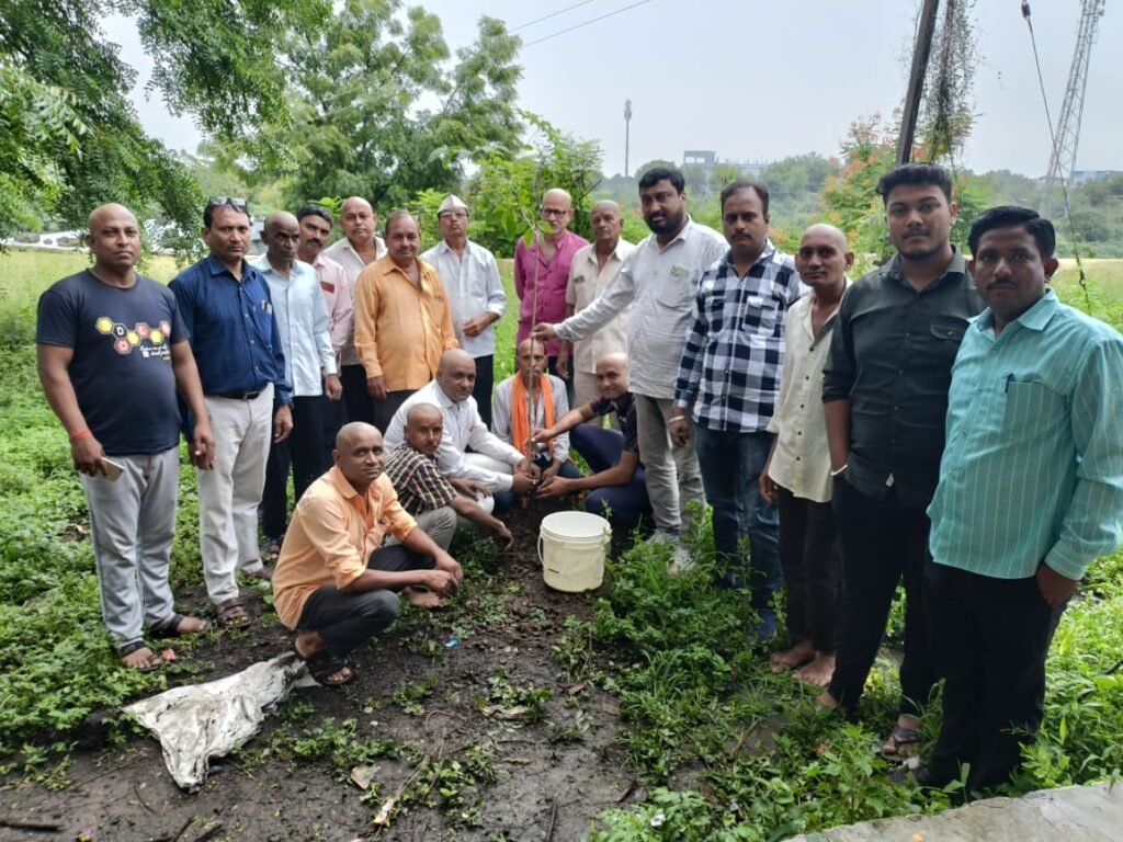 शहरात सत्यशोधक पद्धतीने प्रथमच दशक्रियासह गंधमुक्तीचा विधी