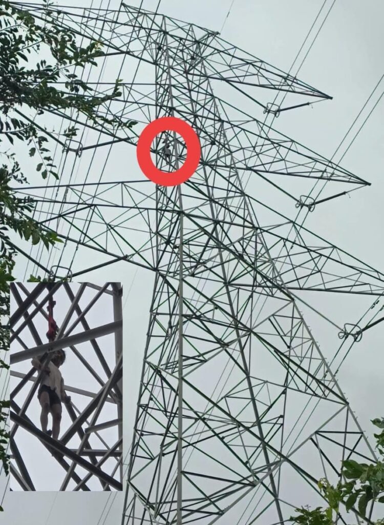 विवरे शिवारात मेन इलेक्ट्रीक लाईनच्या टाॅवरवर तरुणाची गळफास घेवून आत्महत्या