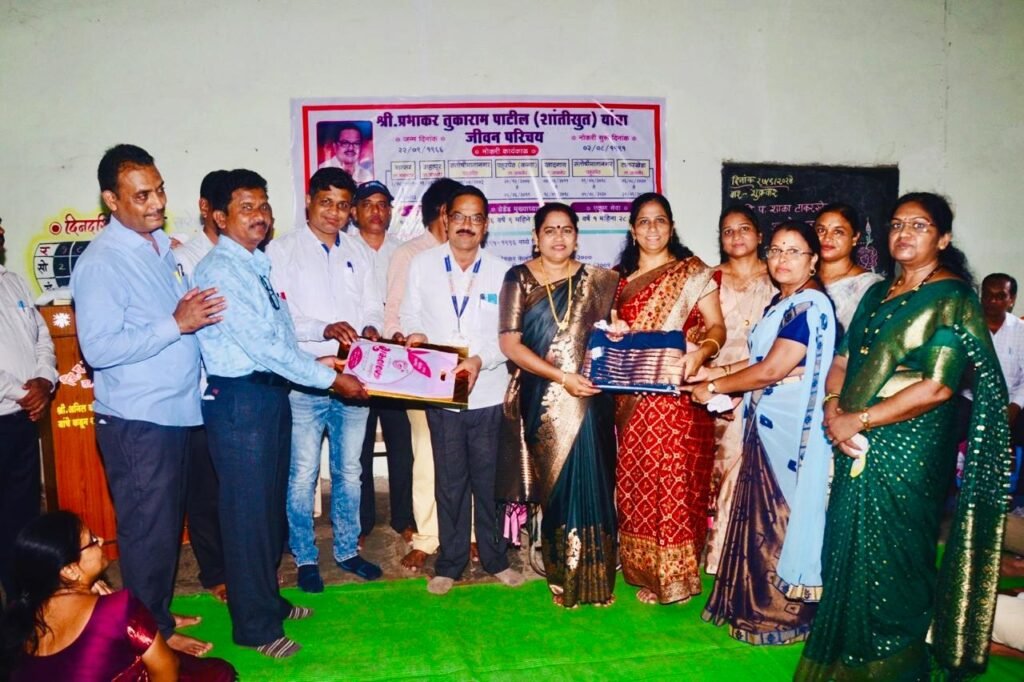 टाकरखेडा शाळेचे ग्रेडेड मुख्याध्यापक पी.टी.पाटील सेवानिवृत्त