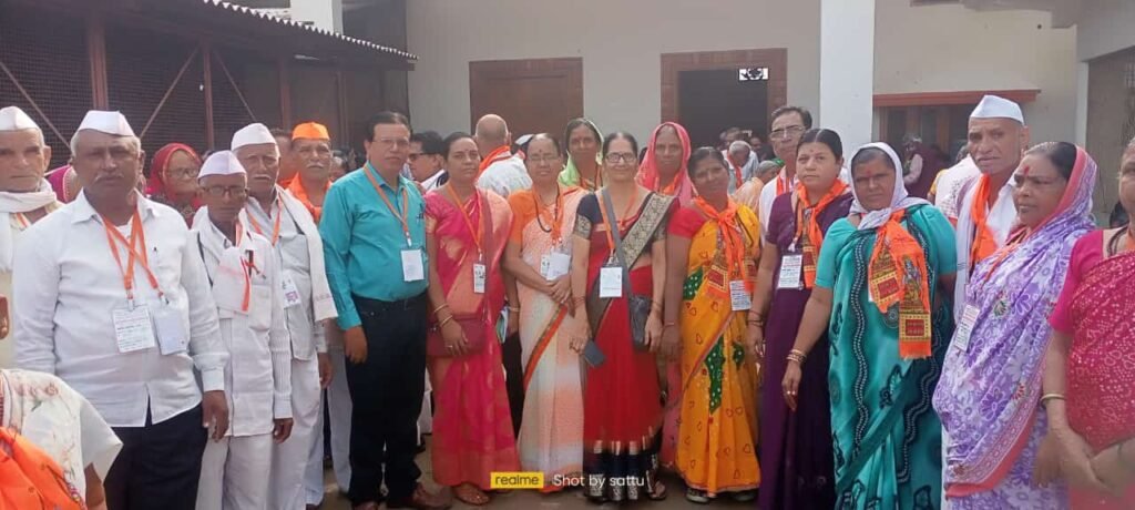 पहुरमधील ५४ भाविकांची अयोध्या दर्शन यात्रा उत्साहात