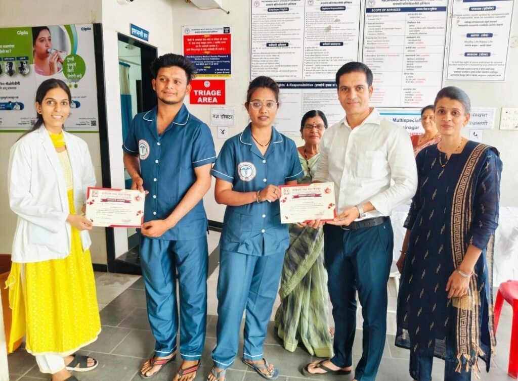 मुक्ताईनगरला महाआरोग्यासह रक्तदान शिबिराला प्रतिसाद