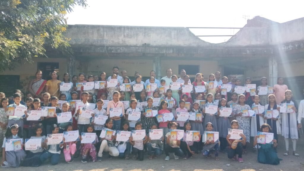 पहुरला बालकवी संमेलनाला मिळाला उत्स्फूर्त प्रतिसाद