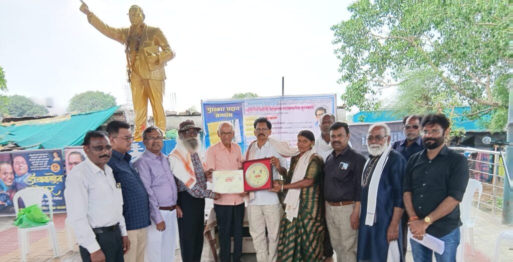 Jalgaon, In Memory Of Chameli Bhaurao : जळगावातील स्मृतीशेष चमेली भाऊराव हिंगोणेकर साहित्य प्रतिष्ठानने राबविला अभिनव उपक्रम