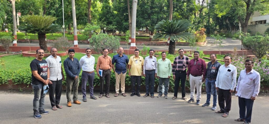 Castribe Employees : जळगावात कास्ट्राईब कर्मचारी महासंघ, शाखांच्या आढावा बैठकीत विविध विषयांवर चर्चा