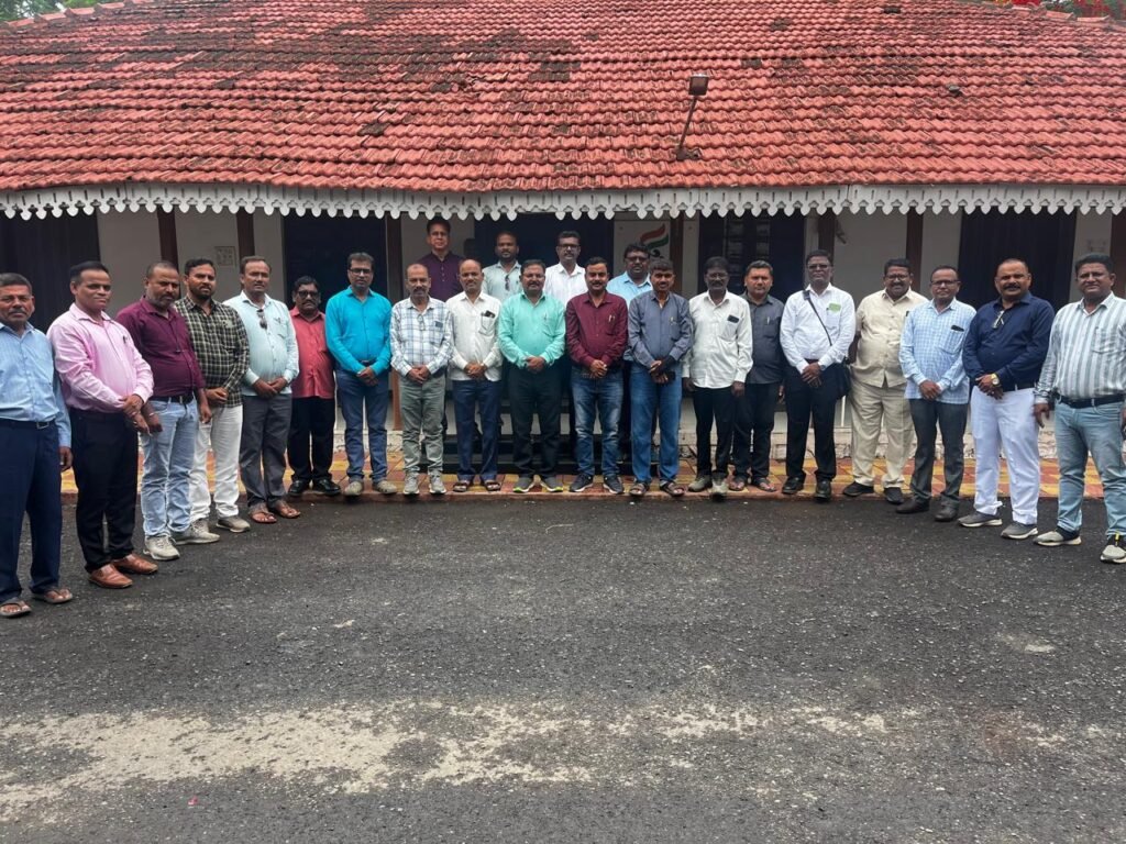 Everyone Should Make : कर्मचारी संघटनेच्या मजबुतीसाठी सर्वांनी प्रयत्न करावे : अनिल सुरडकर