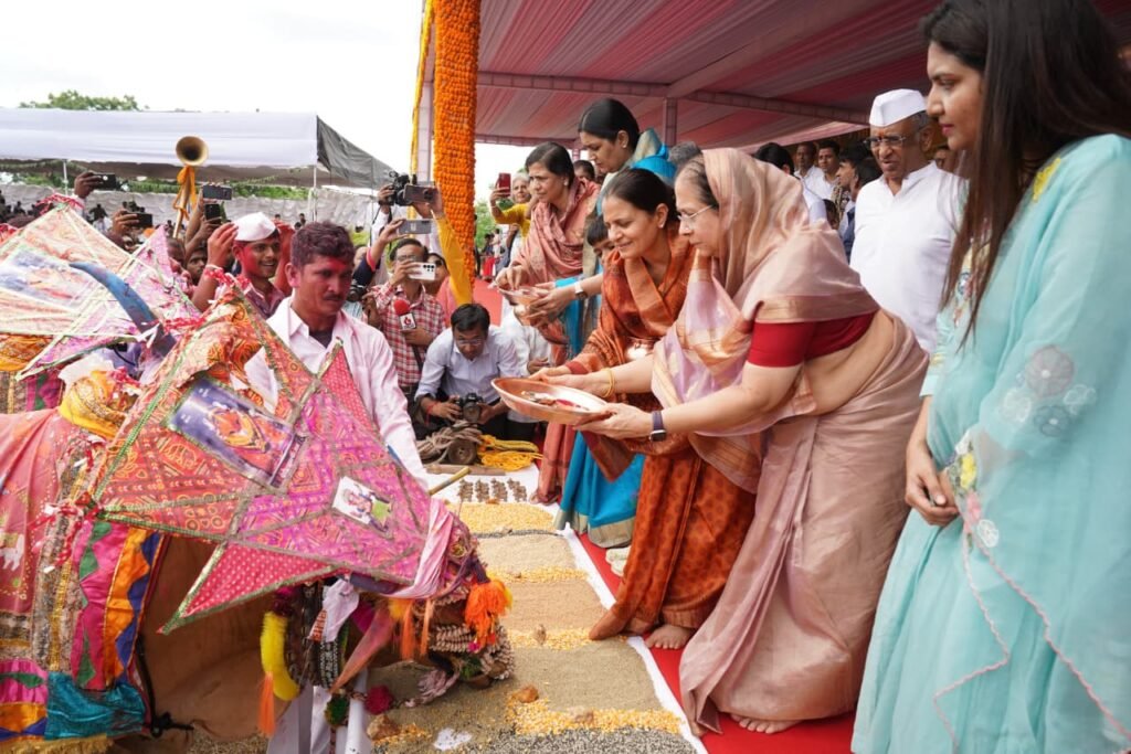 Students Celebrated ‘Polā’ : विद्यार्थ्यांनी ठेका धरत आनंदोत्सवात साजरा केला ‘पोळा’
