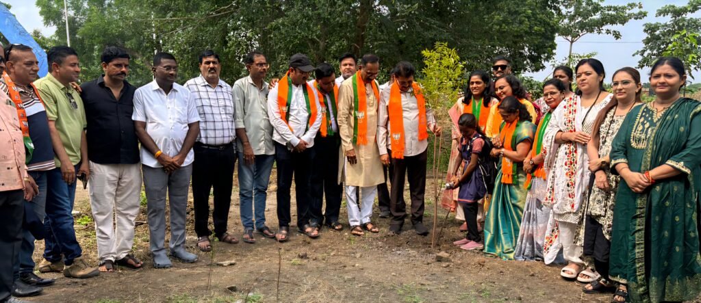 ‘Seva Pandharvada’ : जळगावात ‘सेवा पंधरवडा’तून पर्यावरण संरक्षणाचा संदेश