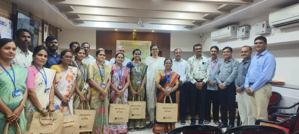 District Level By The Zilla Parishad : जि.प.तर्फे नेहा तुरे, वैशाली कदम यांचा जिल्हास्तरावर गौरव