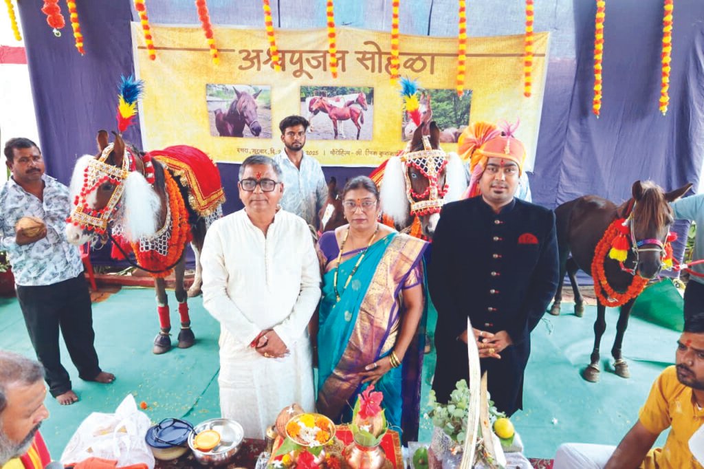Barhate Family Receives : बऱ्हाटे कुटुंबियांकडील अश्वपूजन उपक्रमाची मान्यवरांकडून प्रशंसा