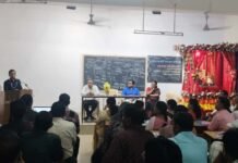 Principal Dr. Anil Zhope : काळानुसार शिक्षकांनी बदल स्वीकारावा : प्राचार्य डॉ. अनिल झोपे