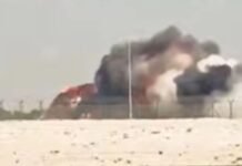 "दुबई एअर शोमध्ये दुर्घटनाग्रस्त झालेलं भारतीय तेजस लढाऊ विमान आणि परिसरात उठलेला धुरळा."