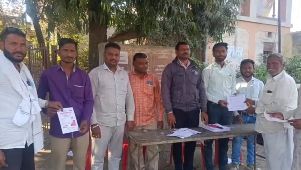 Yāvala : सांगवी बु. येथे जनजागृती शिबिर Awareness camp at Sangvi B.