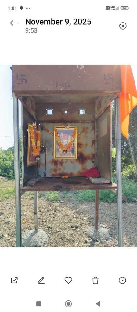 Encroachment : सार्वजनिक रस्त्यावर टिनशेडचे अतिक्रमण