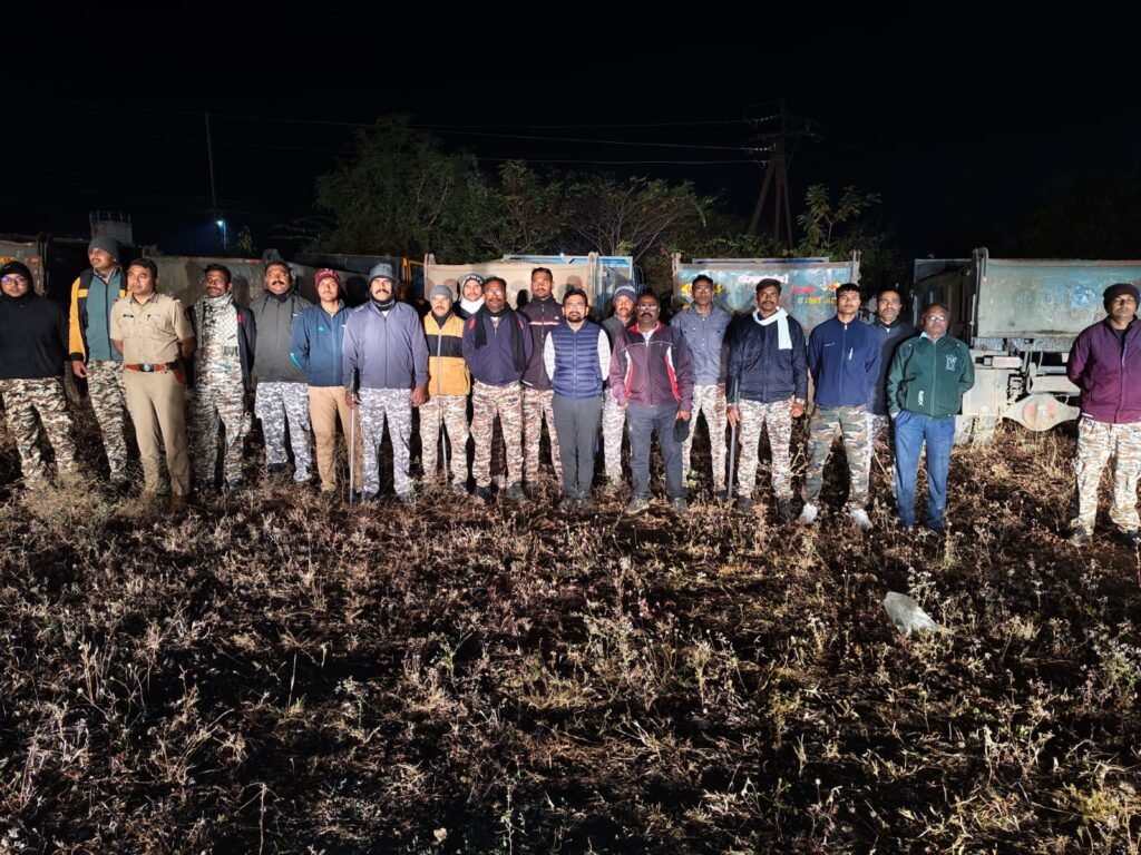 Malkapur : कोटेश्वर-जमनापुरी घाटात वाळू माफियांवर धडक कारवाई Malkapur : Crackdown on sand mafia in Koteshwar-Jamanapuri ghats