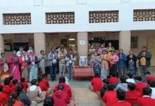 Pragati School : प्रगती शाळेत महापरिनिर्वाण दिनानिमित्त महामानवाला अभिवादन