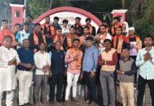 The Flag Of ‘MNS’ : बदलाची हाक : सिंधी कॉलनीतील तरुणांच्या हाती ‘मनसे’चा झेंडा