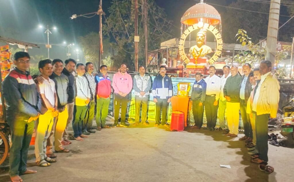 Dharangaon : धरणगावात सत्यशोधक डॉ. बाबा आढाव यांना अभिवादन Greetings to Dr. Baba Adhav