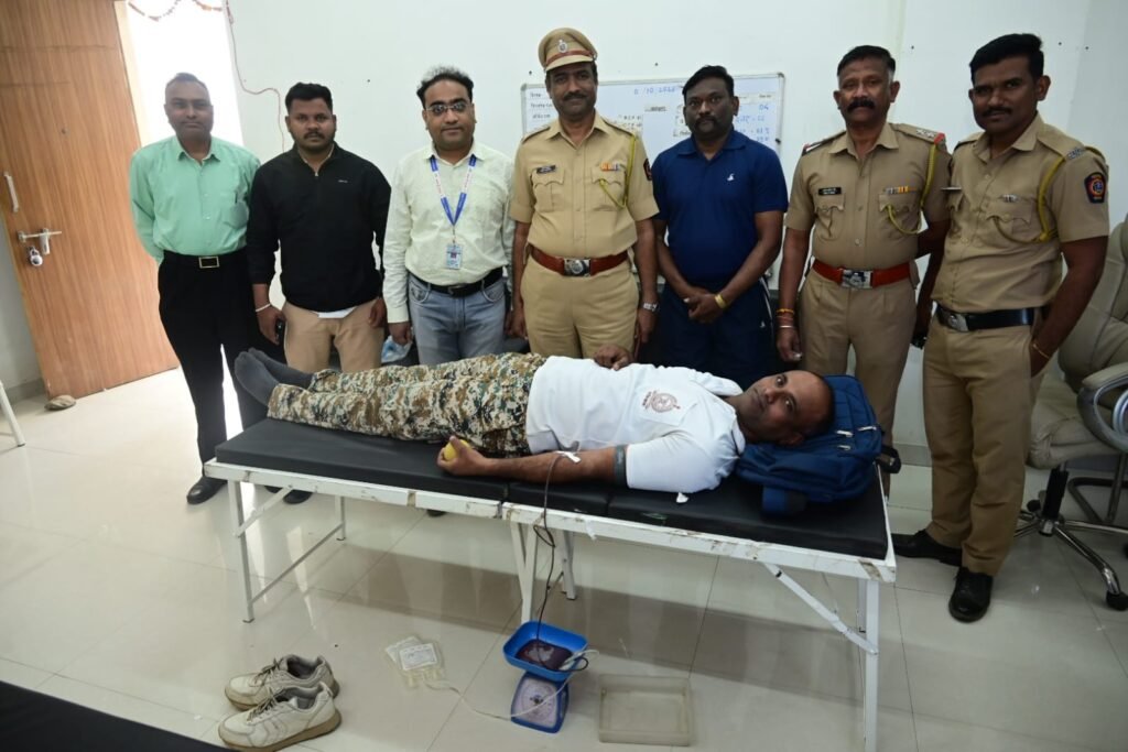 Blood Donation : पोलीस मुख्यालयातील शिबिरात ३० जणांचे रक्तदान