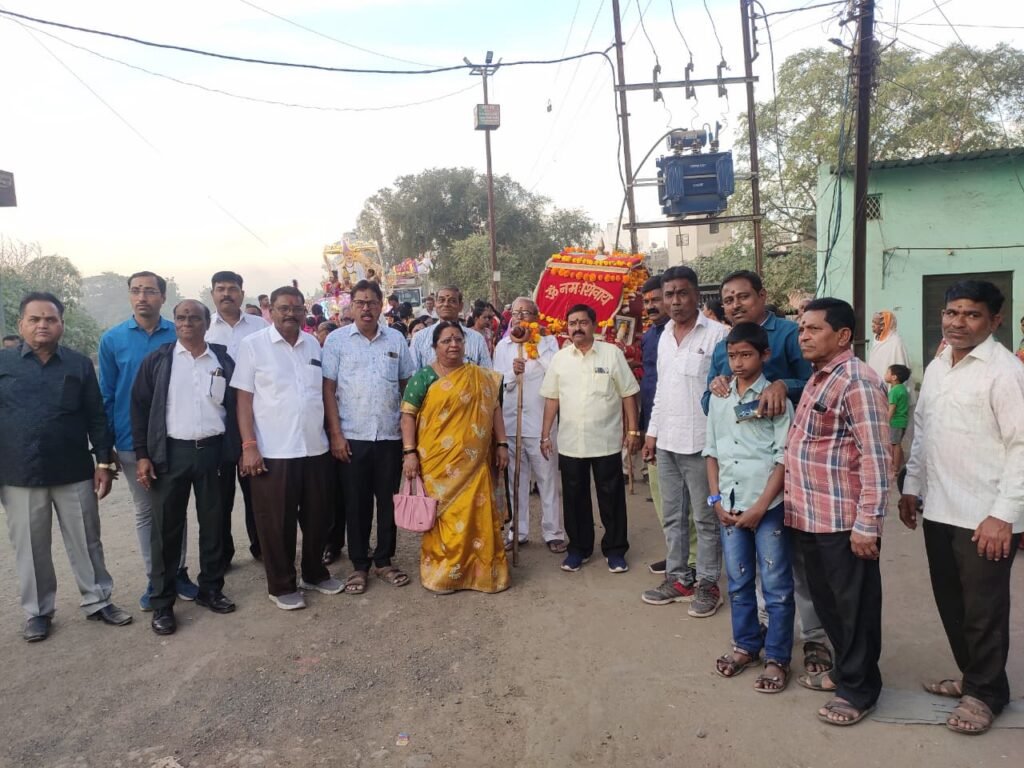 Jagnade Maharaj : जगनाडे महाराजांच्या जयघोषाने दुमदुमले जळगाव, बालकांच्या वेशभूषा ठरल्या लक्षवेधी