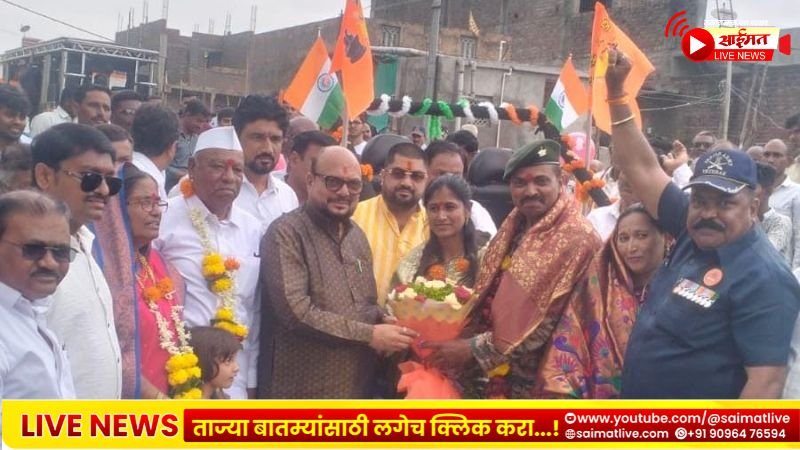 लोणवाडीत जवान अमोल साळुंखे यांचा सेवापूर्ती सोहळा; पालकमंत्री गुलाबराव पाटील यांच्या हस्ते सत्कार